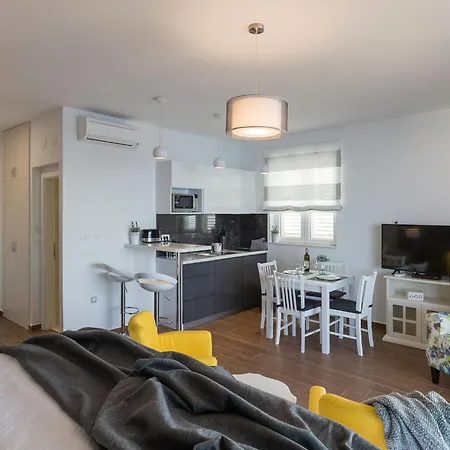 Apartment Amorino Of - With Terrace And Sea View Lavanda *