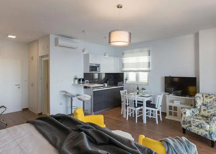 Apartment Amorino Of - With Terrace And Sea View Lavanda *